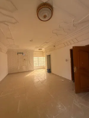 بيت للايجار ركن بالجزائر خلف مول شنشل