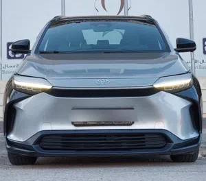 تويوتا BZ4X موديل 2023 مميز جدآ