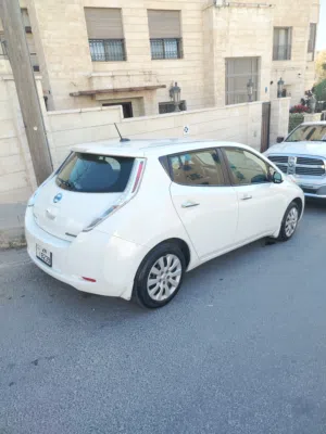 نيسان ليف موديل 2015 فحص كامل لون ابيض مدخلين شحن