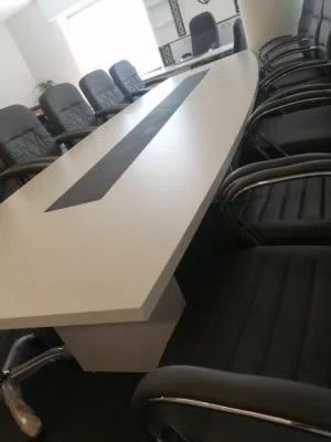 مكاتب إدارية و طاولات اجتماعات تركية