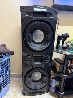 hisense speaker very less used very clean