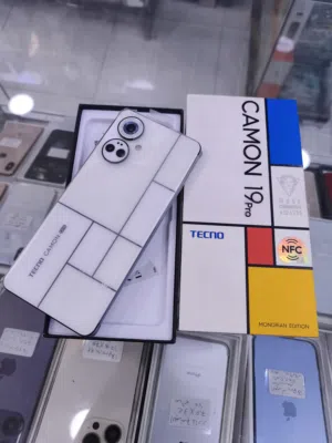 مستعمل أخو الجديد Kamon 19 pro رام 16 جيجا 128 اغراضة والكرتونة الأصلية متوفر توصيل