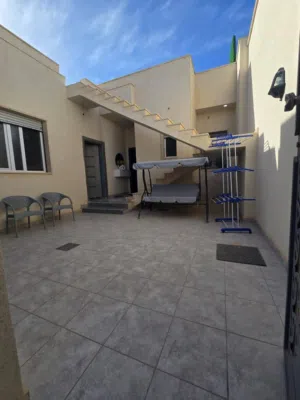 منزل للبيع  عين زاره الكحيلي مدرسه الهادي المصراتي جامع فاطمه الزهراء