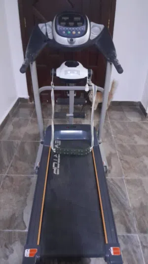 سير مستعمل ومعه الاه تدليك