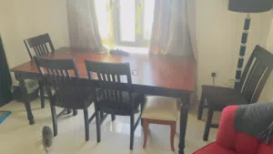 Dining table 5 seater