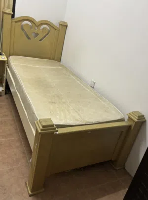 single bed and mattress bd18 good condition