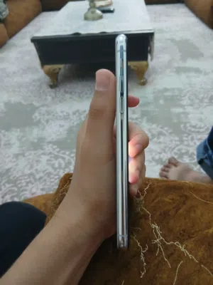 Apple iPhone XS 64 GB in Tripoli
