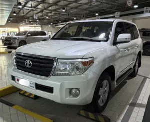 Used Toyota Land Cruiser in Muharraq