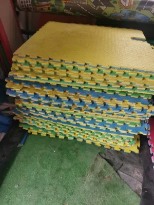 ارضيات فوم بزل سماكة 2 سم مستعمل متوفر 60 قطعة ماركا الجنوبية طريق الحزام