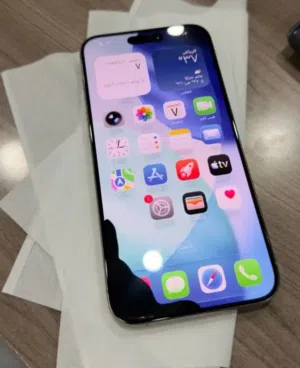 ايفون 15 برو ماكس 256 سواد بالشاشه