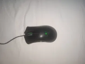 ماوس الألعاب السلكي Razer DeathAdder Expert (RZ01-0084) - بحالة ممتازة للبيع المستعجل