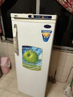 فريزر comodor الكرومبسور panasonic بحاله ممتازه جدا للبيع