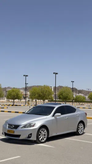 Used Lexus IS in Al Dakhiliya