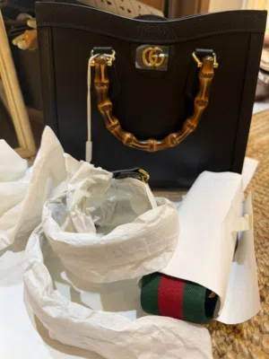 Black Gucci for sale  in Al Ain