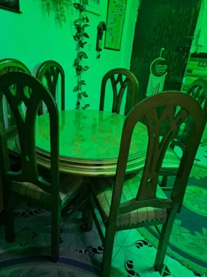 تربيزة  دائيرة وست كراسي
