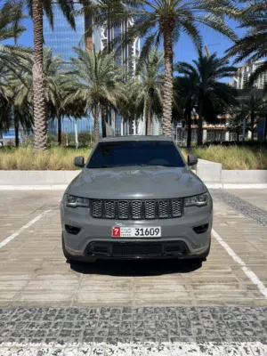 Used Jeep Grand Cherokee in Abu Dhabi