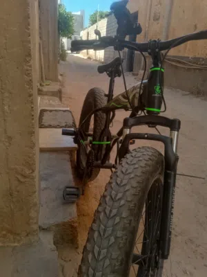 دراجه عجلات عراض جديده