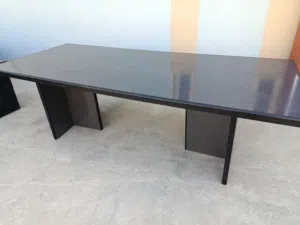 طاولة اجتماعات 2.5*1.05