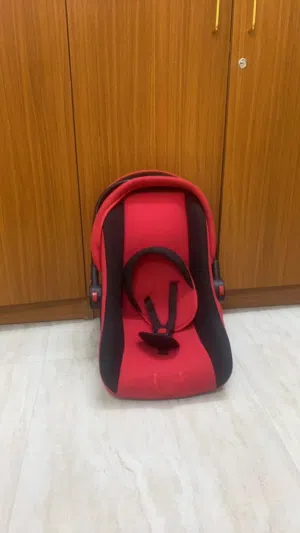 عرباية اطفال +كرسي سياره