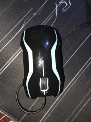 س ريزر ترون (Razer TRON) نسخة ديزني الأصلية - قطعة نادرة جداً لانه نسخ محدودة و تم ايقاف تصنيع