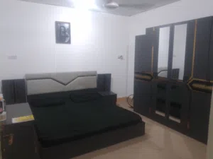 غرفه نوم جديده ما مستخدمه خمس قطع للبيع مستعجل