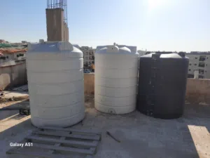 متاح 3 خزانات مي بحاله جيده