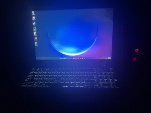 Thinkpad 2026 E16 Gen 3 32GB ram nvme 1TB amd ryzen 7 250 8 cores 16 threads / radeon 780M iGPU