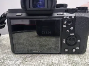 Urgent sale-Mint condition SONY A7M2 F.E Mirrorless camera(WARRANTY REMAINING)with accessories