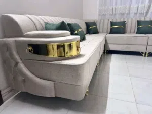 تخم  مع كوشات هديه
