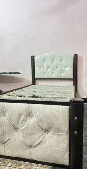 سرير نفر مستعمل