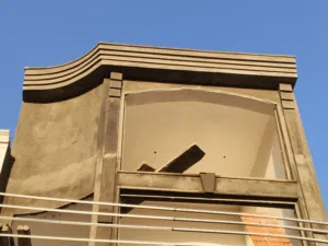 خلفه لباخ أسود وابيض