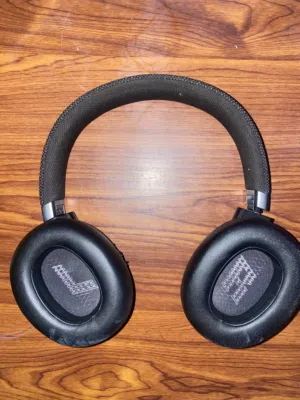 سماعه JBL بحاله ممتازه