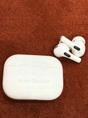 سماعه ابل اير بودز برو 3 تايب سي