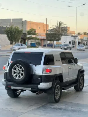 تويوتا FJ للبيع