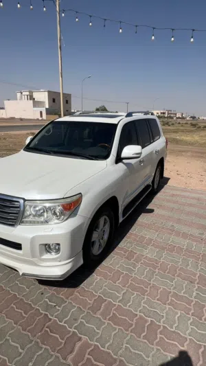 Used Toyota Land Cruiser in Buraimi