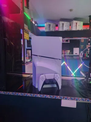 بلاي ستيشن فايف استخدام شهرين حرفي