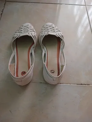 White shoes/ حذاء أبيض