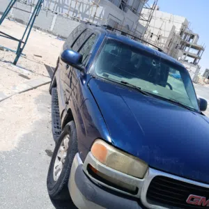 Used GMC Suburban in Farwaniya