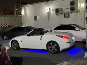 Nissan Fairlady 350Z (Nissan Z) convertible