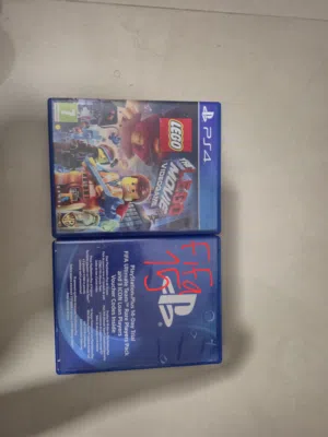 2 used ps4 Cd's in great comdition.