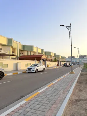 دار طابقين للبيع في مدينة الامال السكنية
