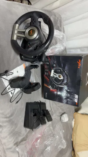 ستيرنج pxn v3 حبة مرتبة و نضيفة مش مستخدمة غير 3 بزبط مع كل غراضو و الكرتونة و الكتيب حبة نضيفة نضيف