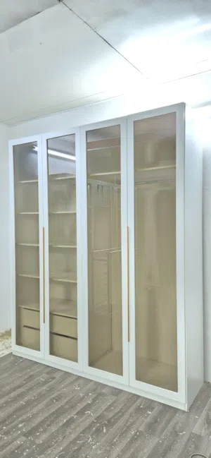 دولاب ابيض خشب وطني مستعمل نظيف