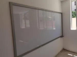 الواح وايت بورد للمدارس