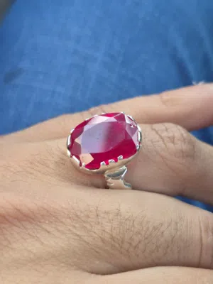 ياقوت دم الغزال