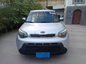 كيا سول فضي 2015 وارد امريكا جمركين جاهز مرقم Lx Gdi مكينة 1.6 جديد