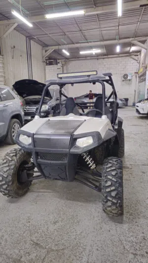 للبيع polaris rzr 800cc
