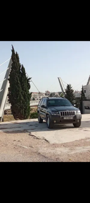 جيب شيروكي 2003