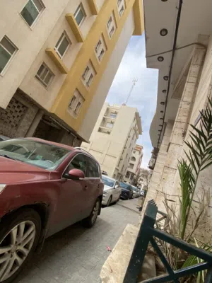 مبني تجاري في ميزران