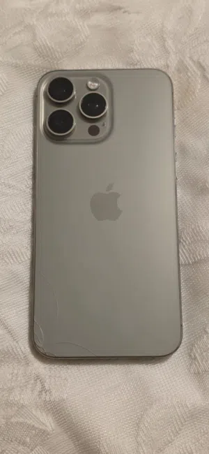 iPhone 15 Pro Max 512GB Grey - آيفون 15 برو ماكس  , سعة التخزين 512جيجا لون:تيتانيوم + كڤر للآيفون